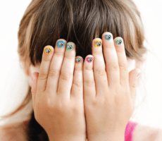 книга – Маникюр и Педикюр.